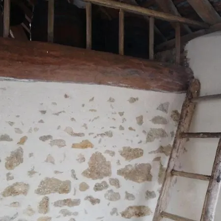 Fermette De Charme Renovee Avec Grand Terrain, 5 Chambres, Proche Du Circuit 24h Du Mans - Fr-1-410-304 * Savigne-l'Eveque