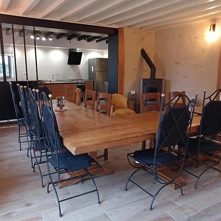 Fermette De Charme Renovee Avec Grand Terrain, 5 Chambres, Proche Du Circuit 24h Du Mans - Fr-1-410-304 Holiday home Savigne-l'Eveque