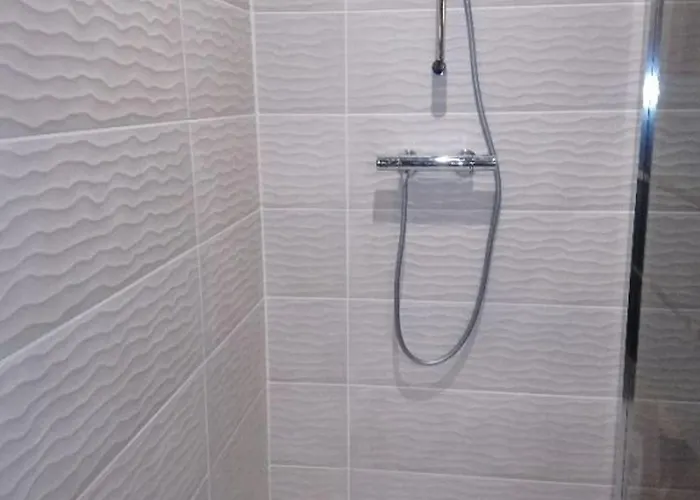 Fermette De Charme Renovee Avec Grand Terrain, 5 Chambres, Proche Du Circuit 24h Du Mans - Fr-1-410-304 *