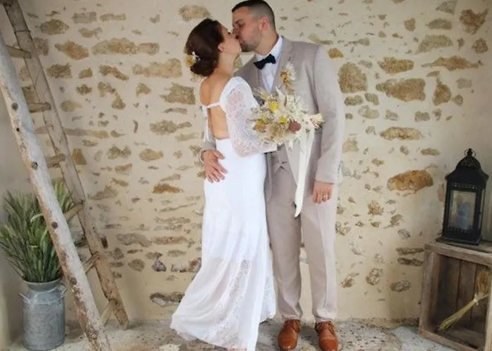 Fermette De Charme Renovee Avec Grand Terrain, 5 Chambres, Proche Du Circuit 24h Du Mans - Fr-1-410-304 * Savigne-l'Eveque